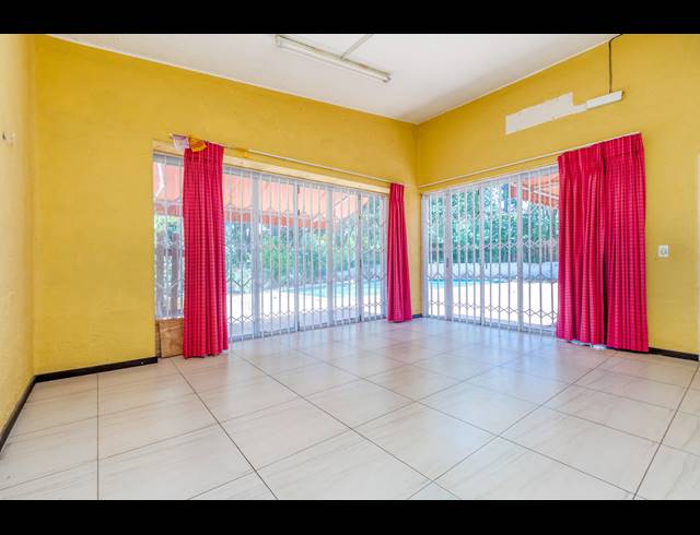 230M² OFFICE TO LET IN DUNKELD